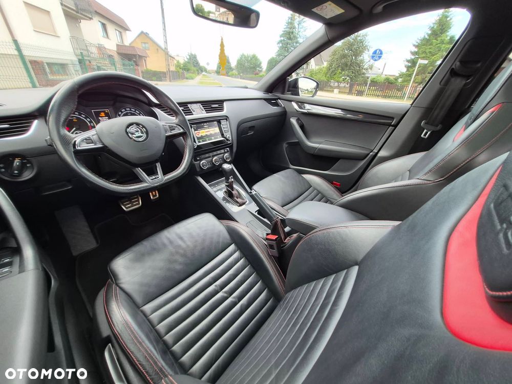 Skoda Octavia 2.0 TDI 4x4 DSG RS - 9