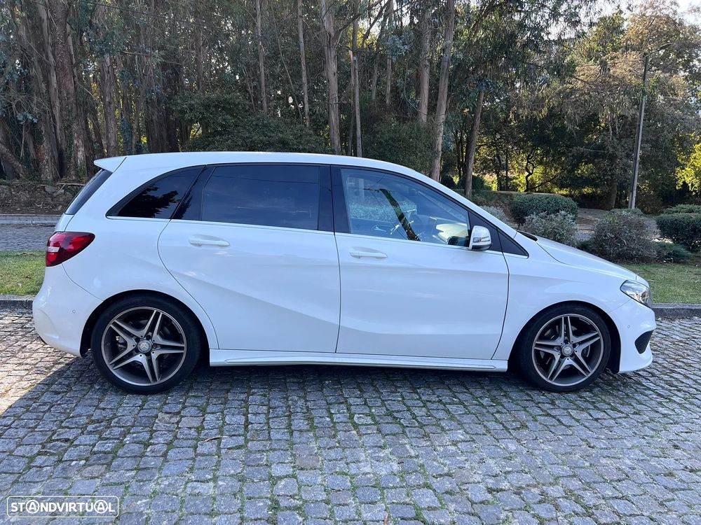 Mercedes-Benz B 220 (CDI) d 4Matic 7G-DCT AMG Line - 17