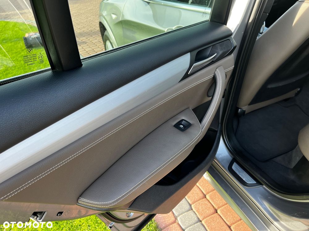 BMW X3 xDrive20d - 32