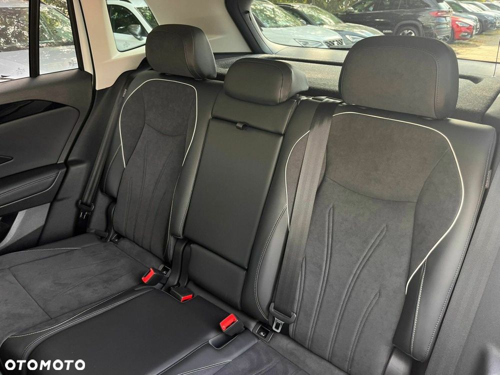 Volkswagen Tiguan 1.5 TSI EVO Elegance DSG - 30