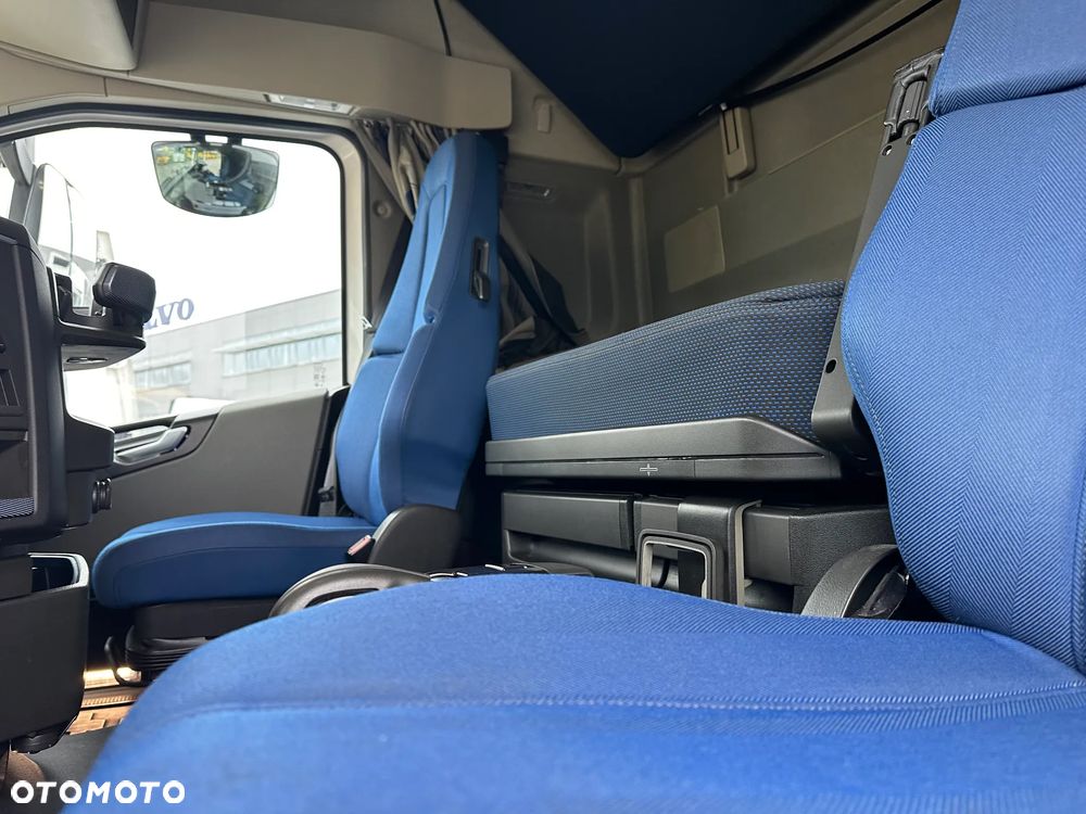 Volvo 2025 VOLVO AERO 4x2 500KM I-Save Globetrotter XL!!! - 9