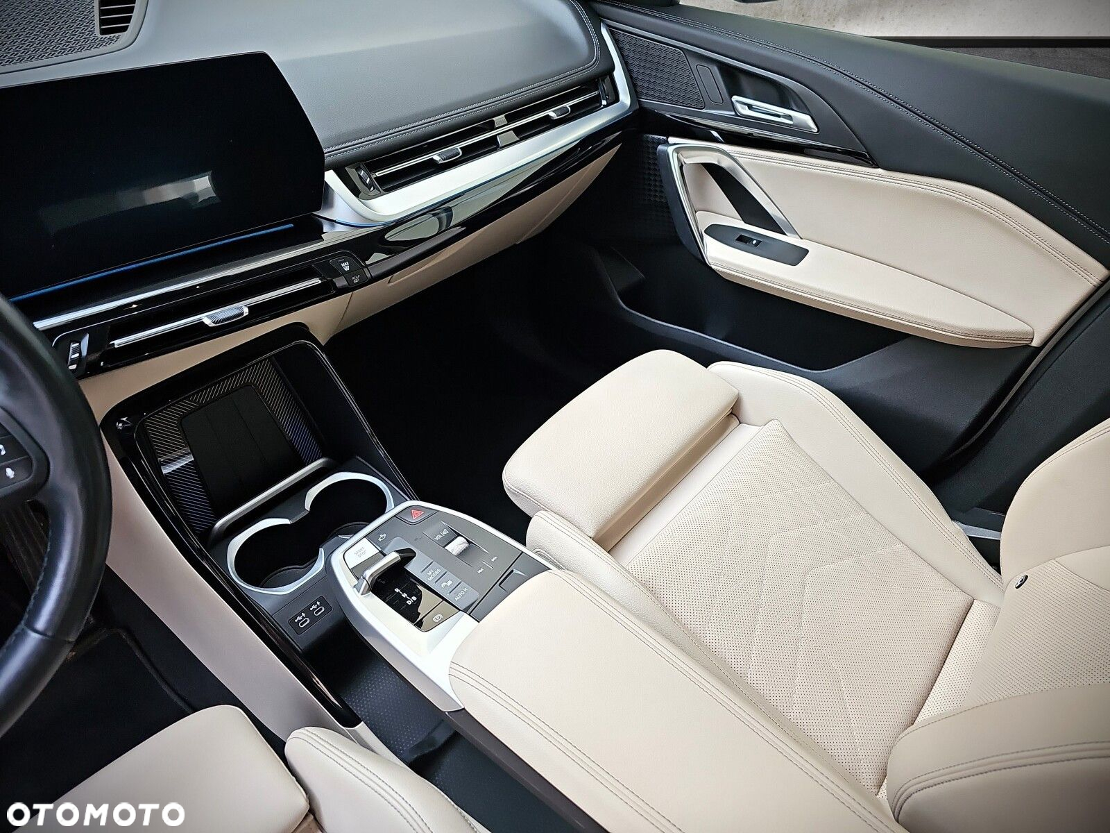 BMW iX1 - 17