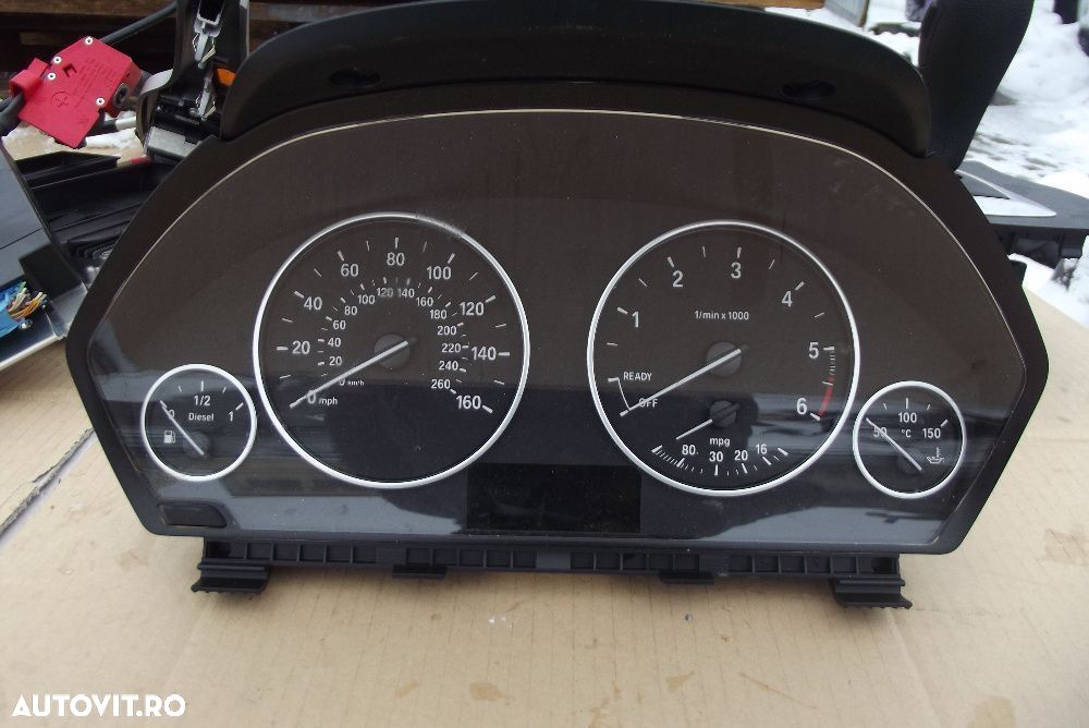 Ceasuri bord BMW F30 F31 F32 f33 F34 F20 F21 F22 F23 motor 2.0 cutie a - 2