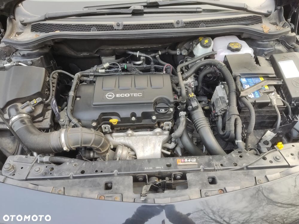 Opel Astra ver-1-4-turbo-ecoflex-start-stop - 21