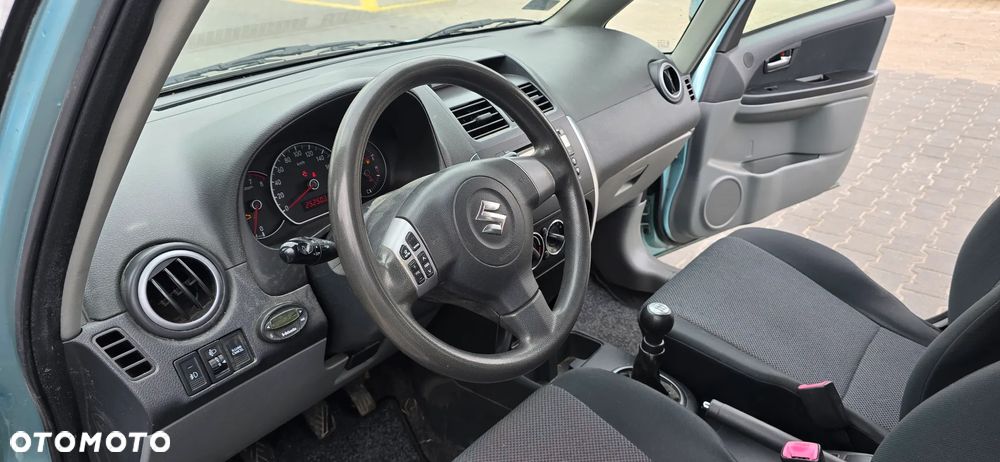 Suzuki SX4 1.6 VVT 4x2 Comfort Dance - 11