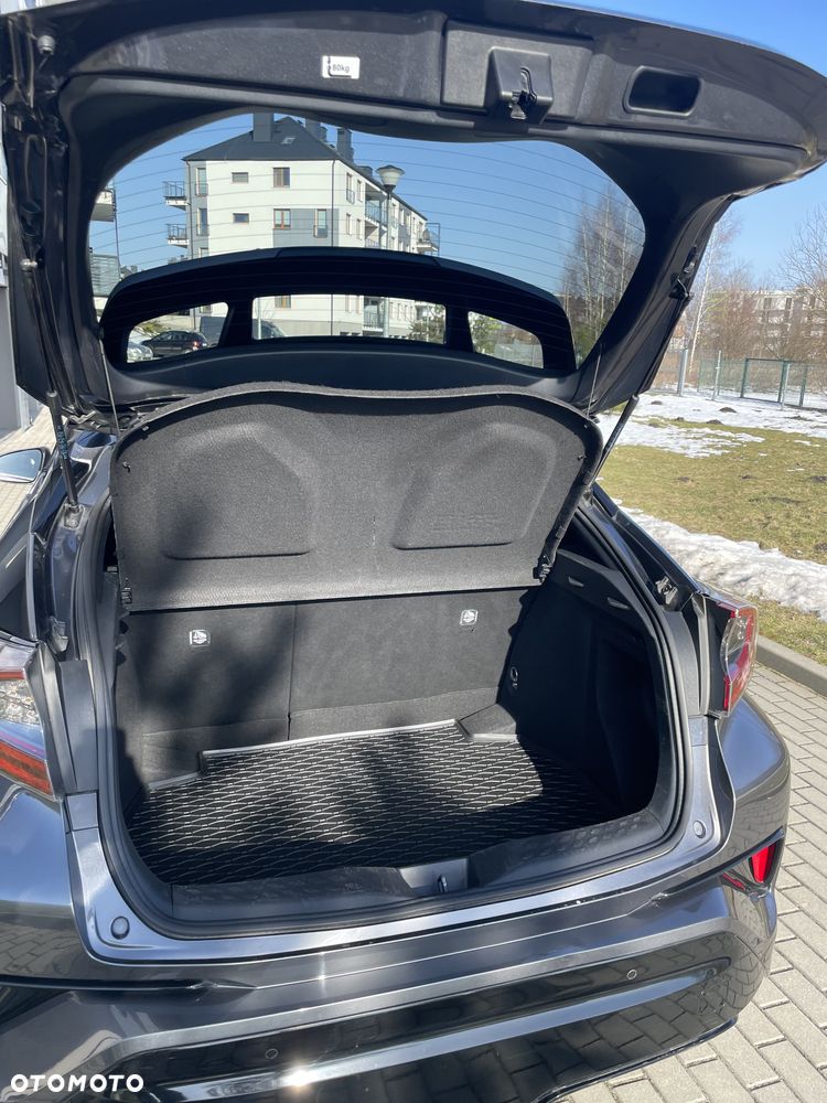 Toyota C-HR Lounge - 20