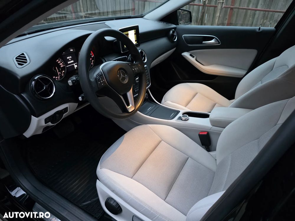 Mercedes-Benz A 180 7G-DCT StreetStyle - 9