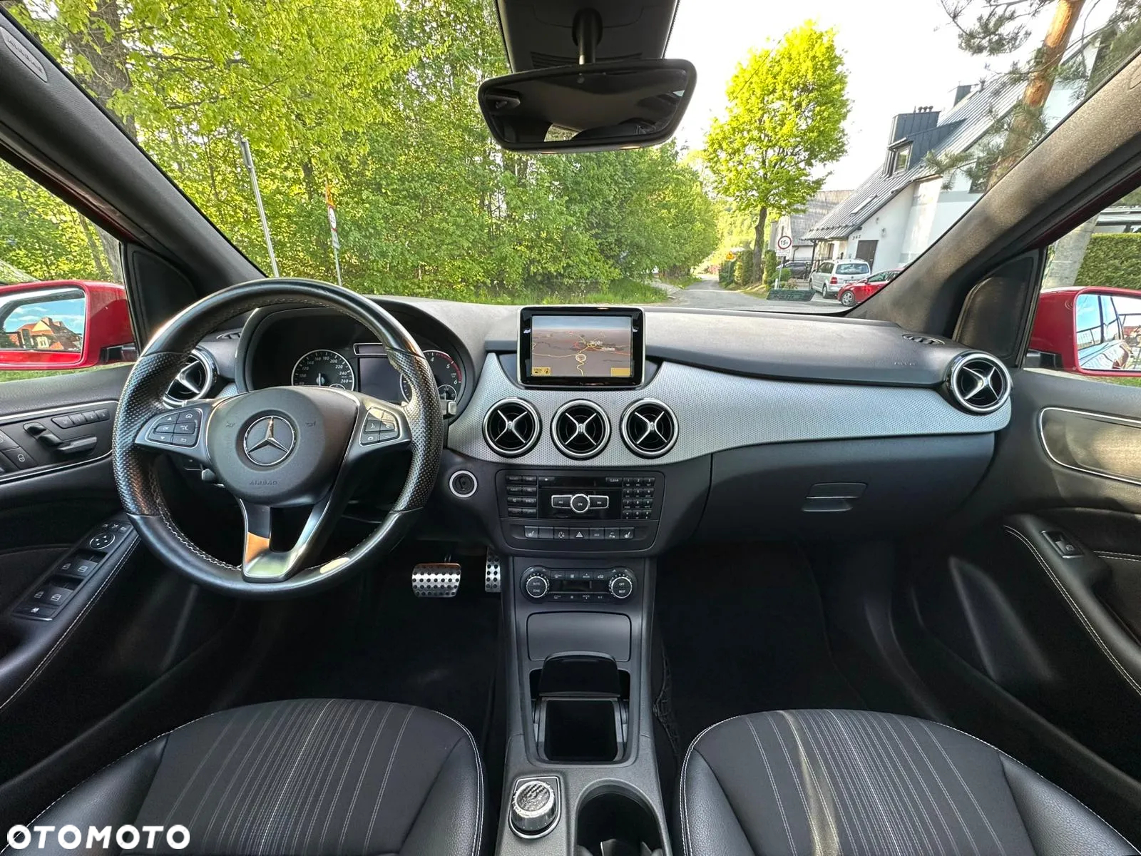 Mercedes-Benz Klasa B 180 CDI (BlueEFFICIENCY) 7G-DCT - 24