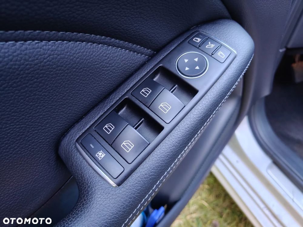 Mercedes-Benz Klasa B 200 7G-DCT Style - 12