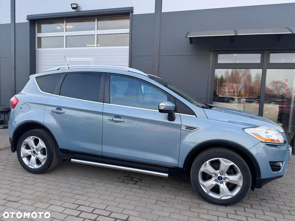Ford Kuga 2.0 TDCi 4x4 Titanium - 29