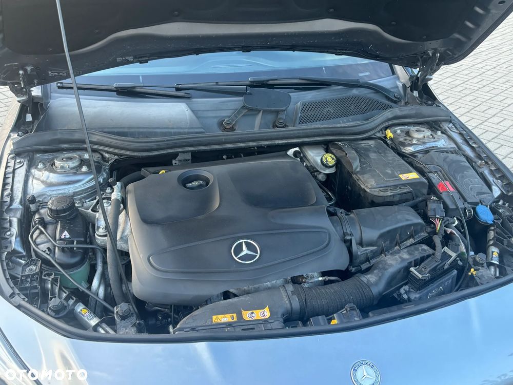Mercedes-Benz CLA 250 7G-DCT AMG Line - 29