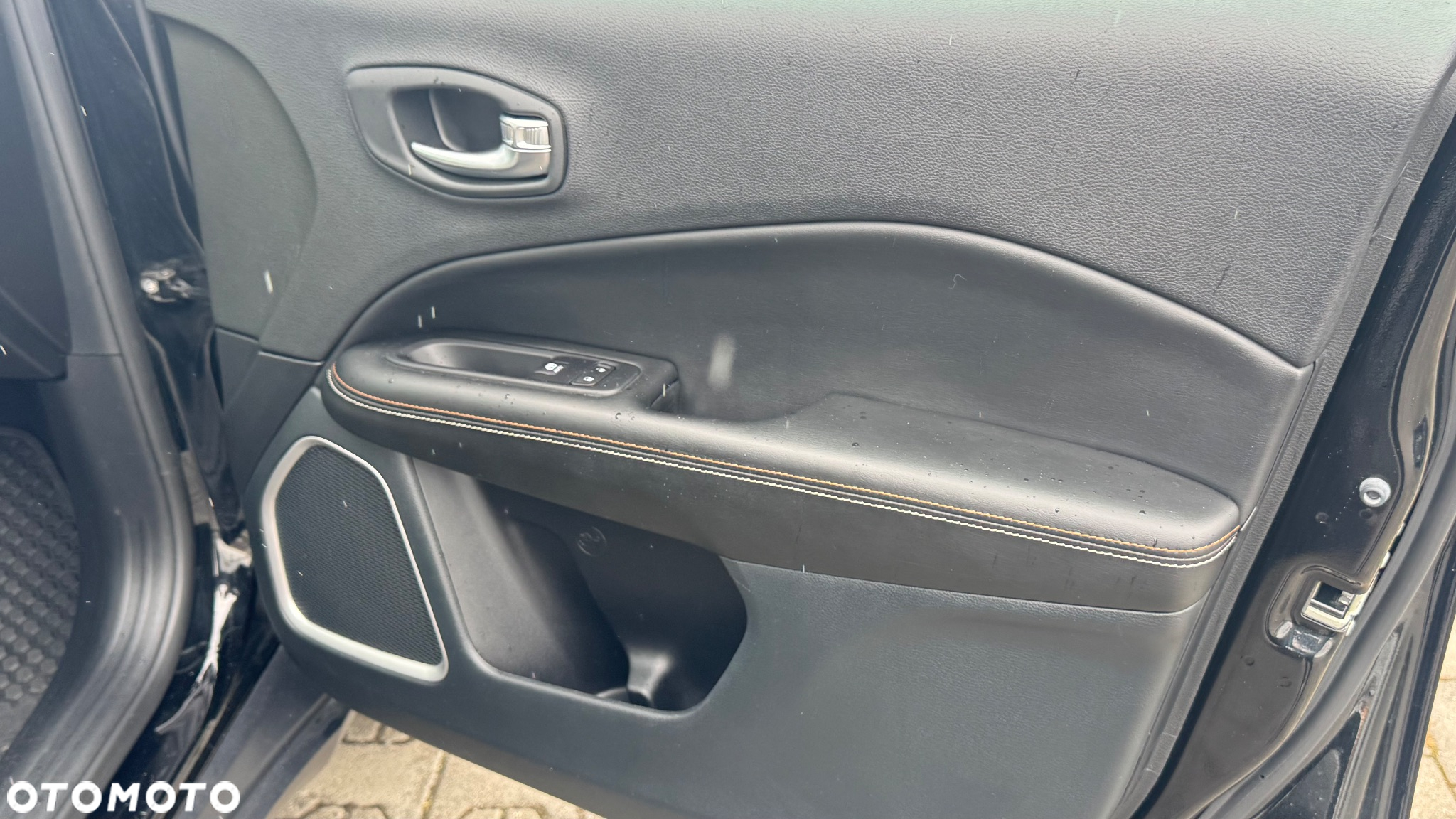 Jeep Compass - 18