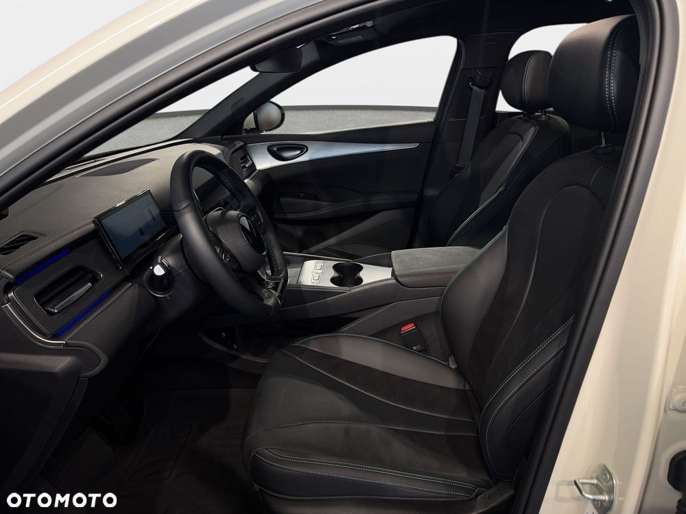 BYD Seal 6 - 13
