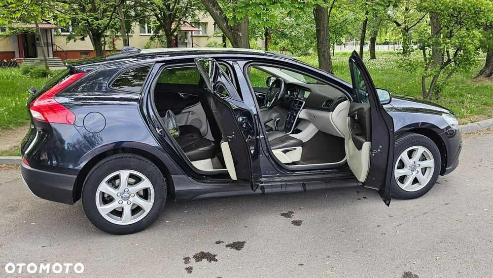 Volvo V40 Cross Country D2 Summum - 23