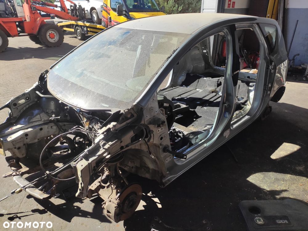Pas Tylny Wzmocnienie Wnęka Pod Koło Wanna Opel Meriva B - 10
