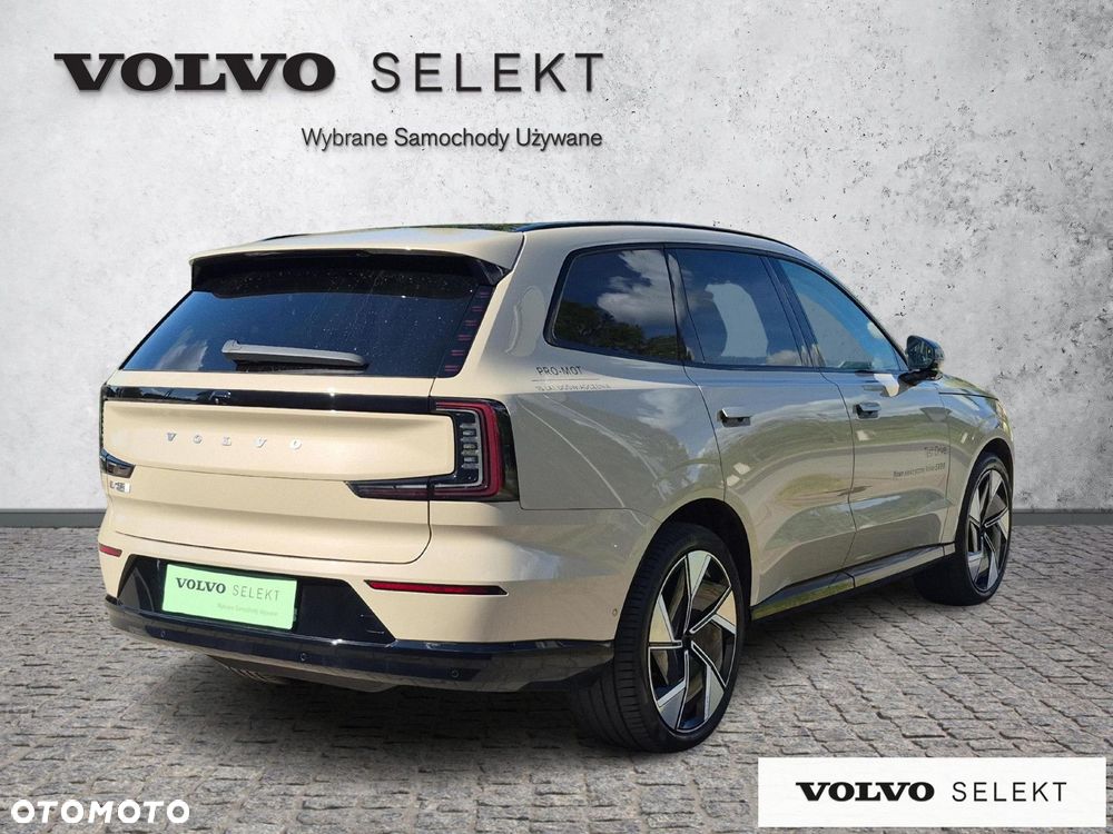 Volvo EX90 - 6
