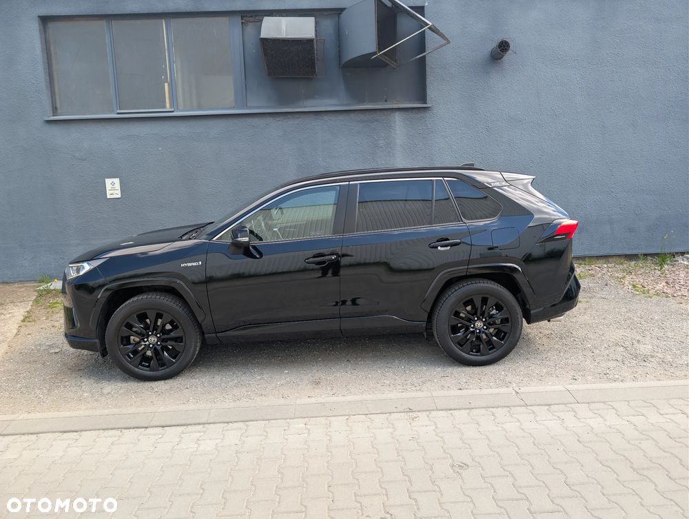 Toyota RAV4 - 1