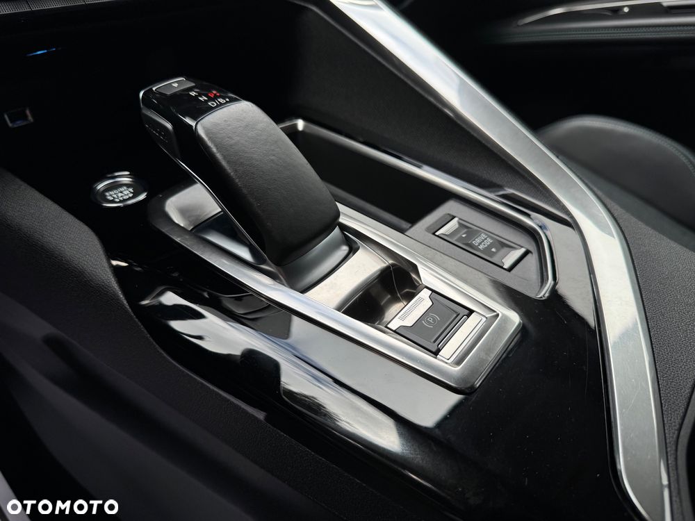 Peugeot 3008 225 e-EAT8 Allure Pack - 23