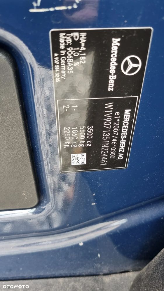 Mercedes-Benz Sprinter - 29