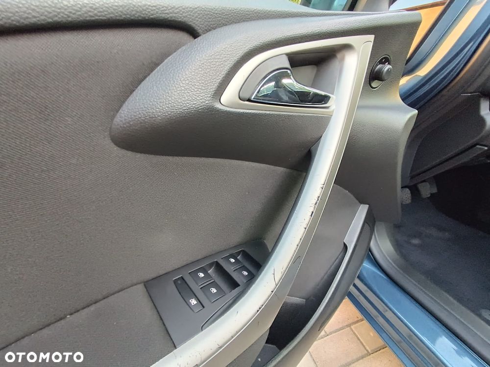 Opel Astra 1.4 T Cosmo S&S EU6 - 30