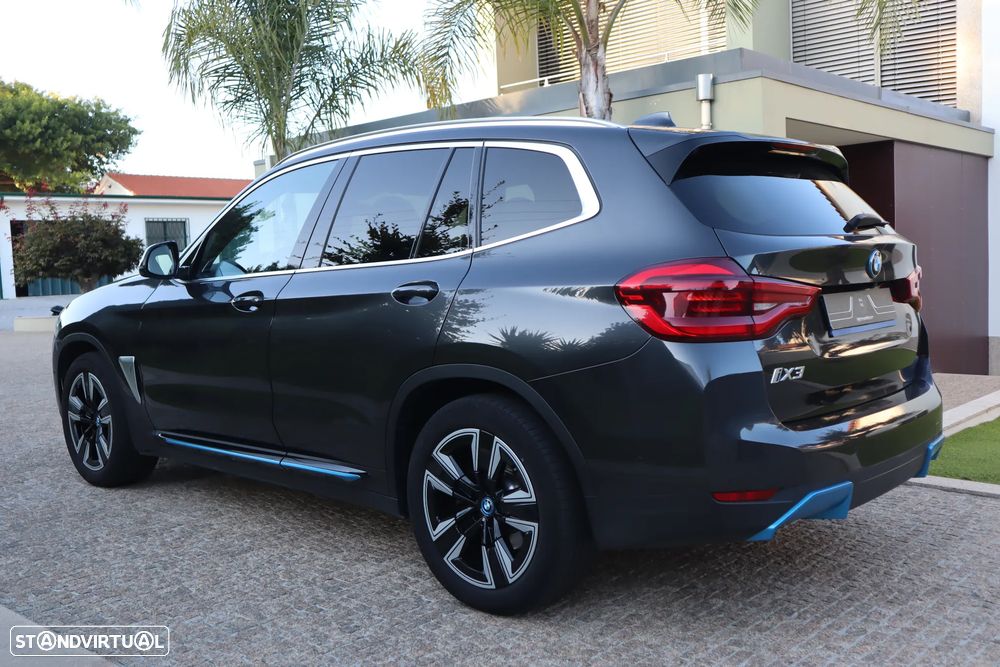 BMW iX3 Inspiring - 4