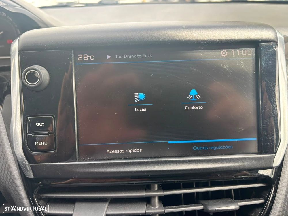 Peugeot 208 1.2 PureTech Style - 46