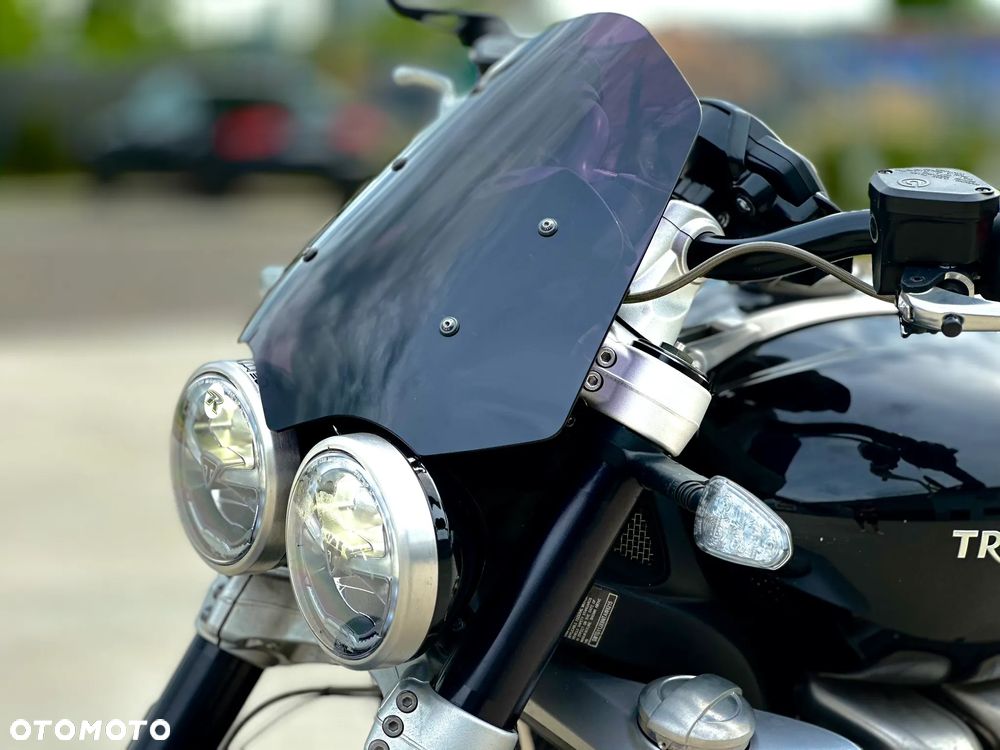 Triumph Rocket - 31