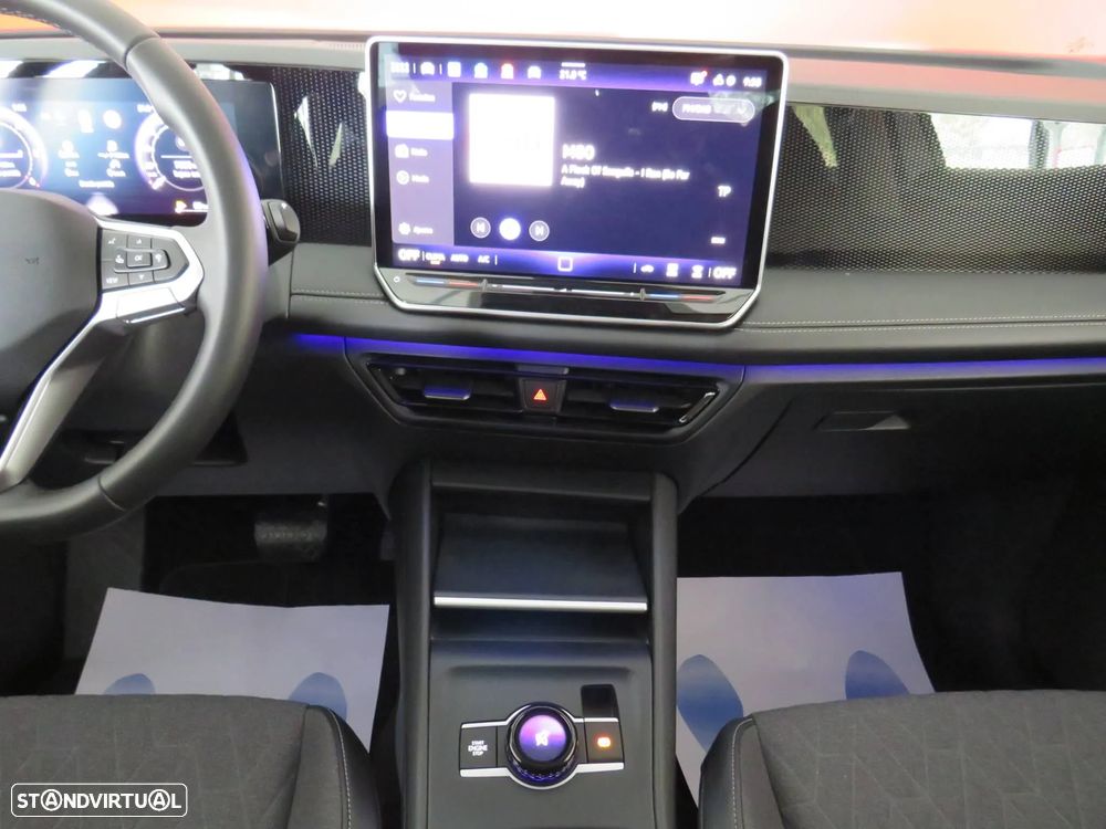 VW Tiguan 2.0 TDI Urban DSG - 24