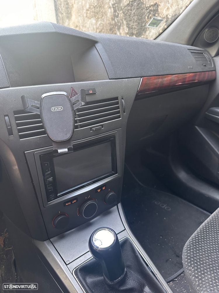 Opel Astra Caravan - 3