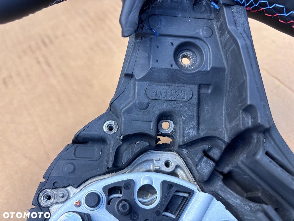 BMW X5 G05 X6 G06 X7 G07 Lift LCI Kierownica Sportowa M Ładna Nić Czerwono Niebieska Oryginalna 5A4B4A7 32305A4B4A7 Wibracje Łopatki 3085928 - 7