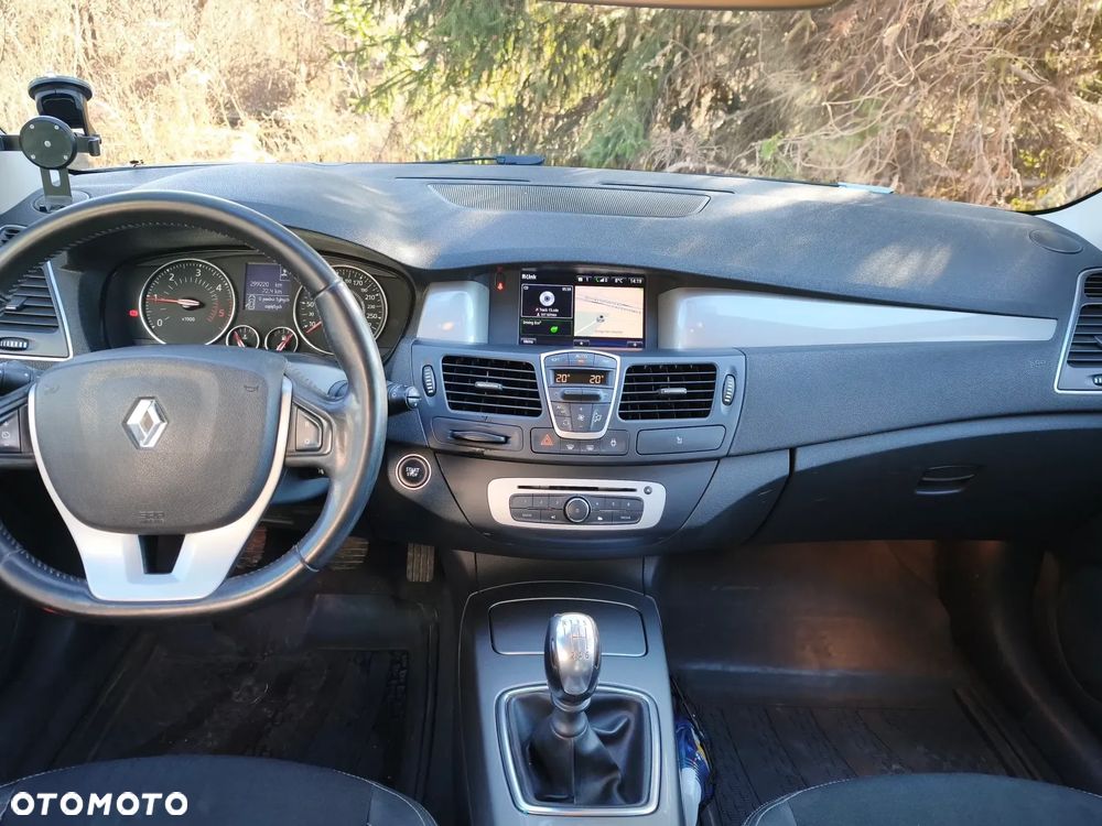 Renault Laguna ver-2-0-dci-black-edition - 15