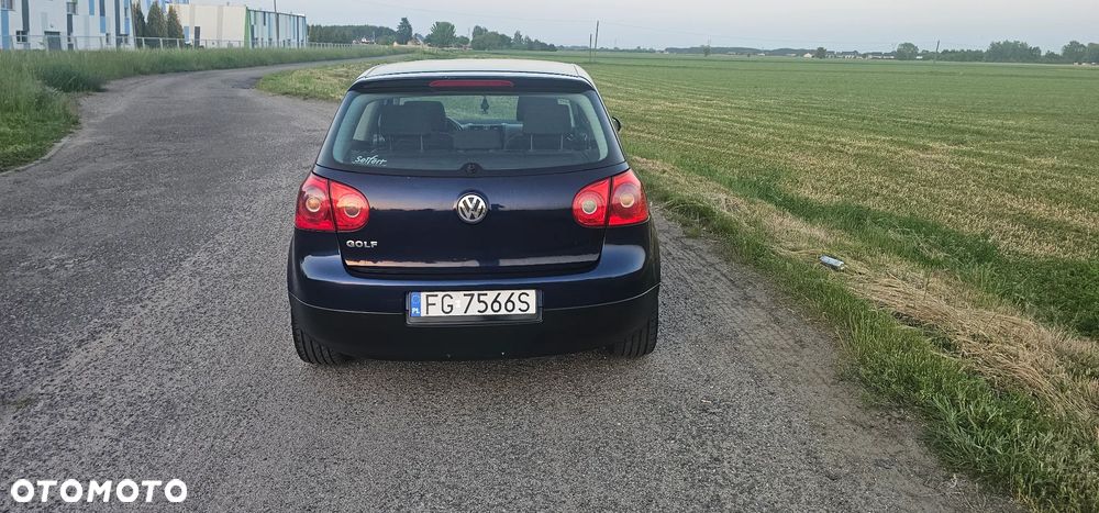 Volkswagen Golf 1.4 FSI Sportline - 4