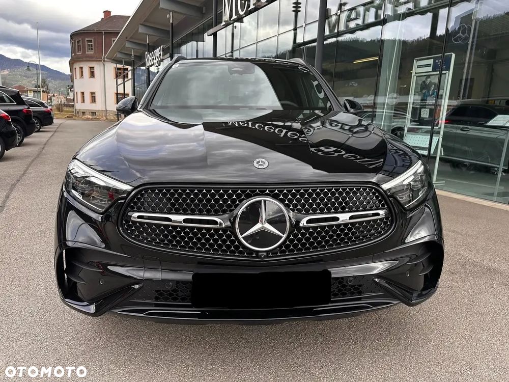 Mercedes-Benz GLC - 1