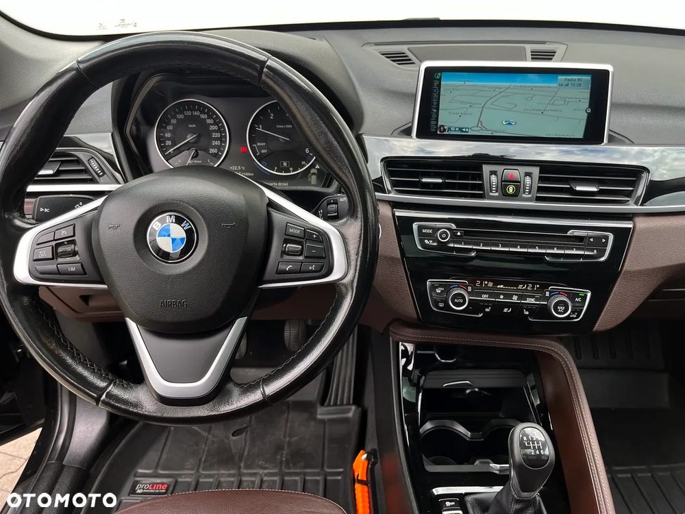 BMW X1 sDrive16d - 9