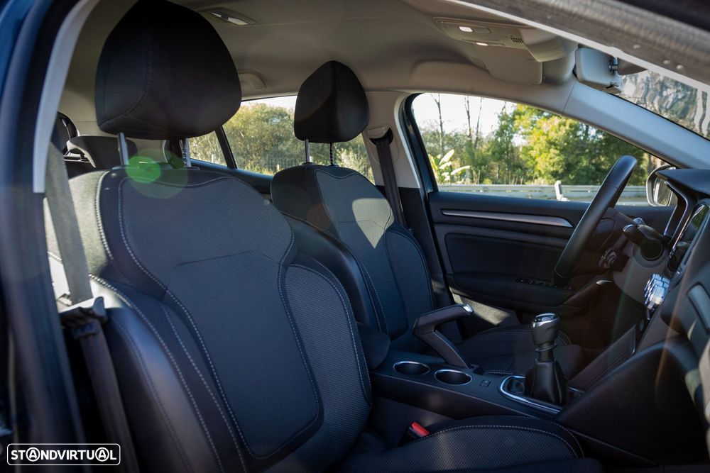 Renault Mégane 1.5 Blue dCi Intens - 54