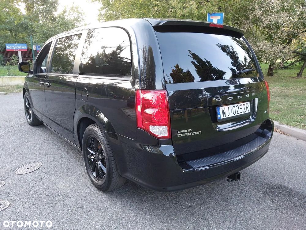 Dodge Grand Caravan - 18