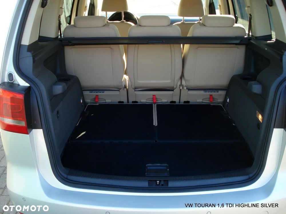 Volkswagen Touran 1.6 TDI DPF BlueMotion Technology DSG Highline - 7