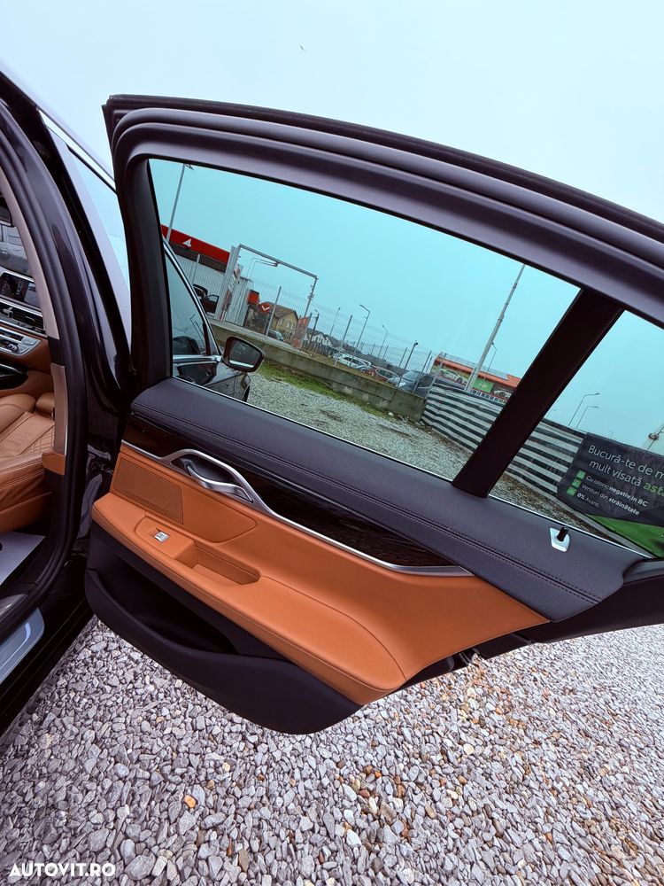 BMW Seria 7 730d xDrive - 12