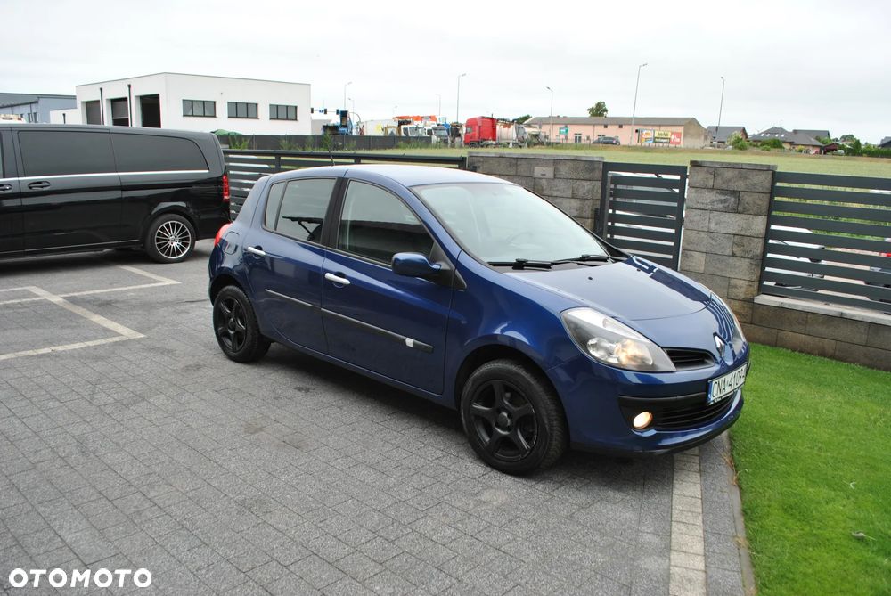 Renault Clio - 15