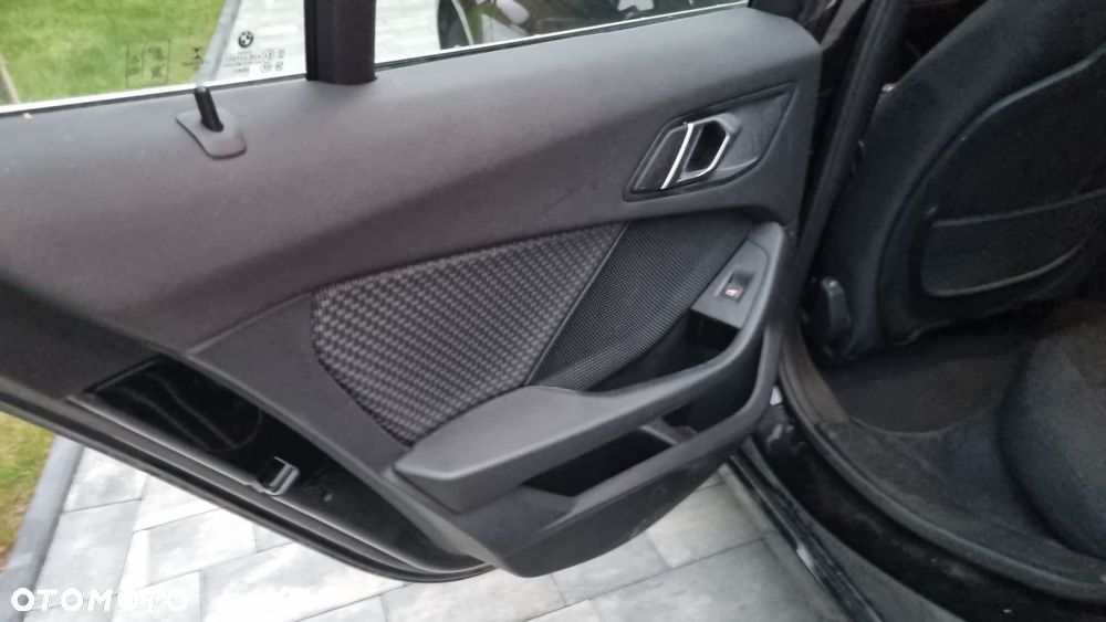 BMW Seria 1 116i Sport Line - 20