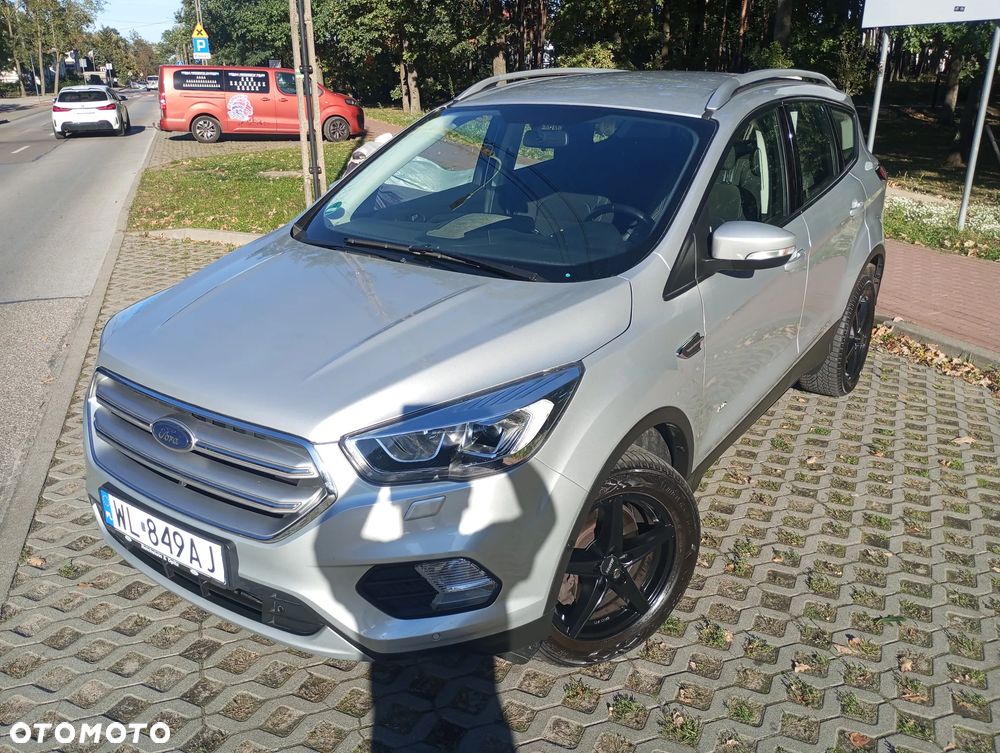 Ford Kuga 2.0 TDCi AWD Titanium - 4
