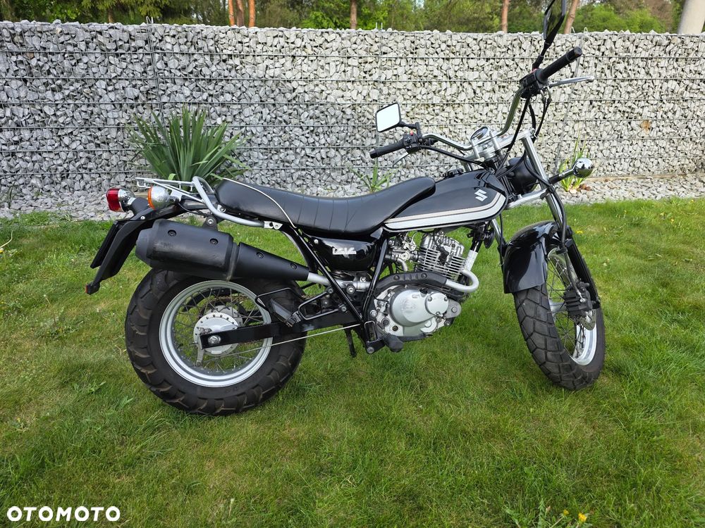 Suzuki RV - 3