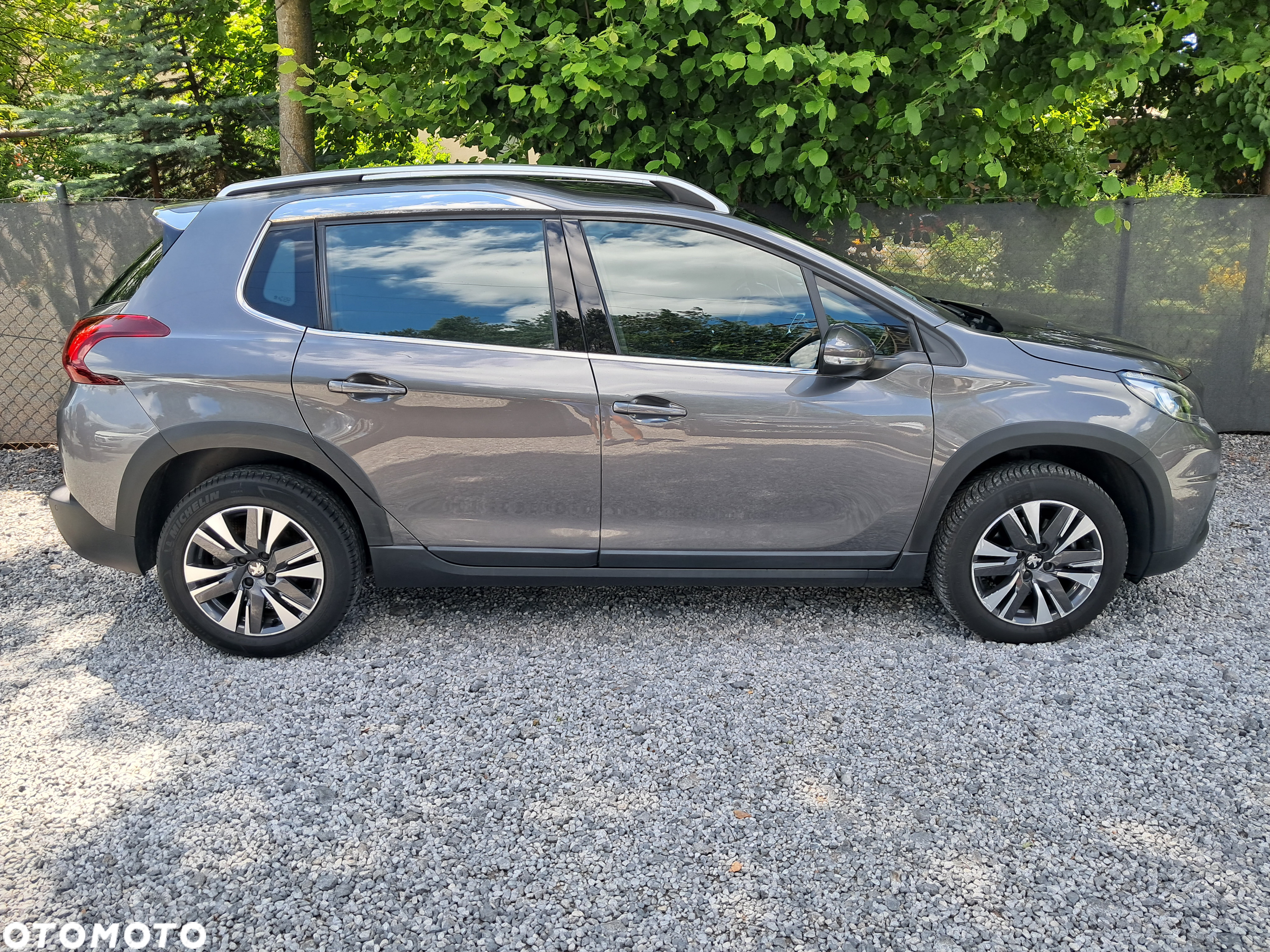 Peugeot 2008 PureTech 130 Allure Pack - 2