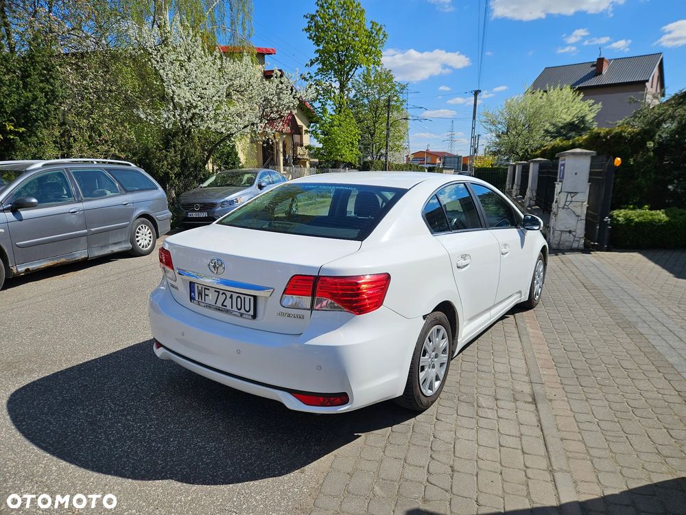 Toyota Avensis 1.6 Active - 7