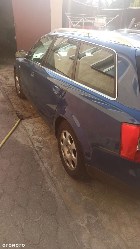 Audi A4 Avant - 4