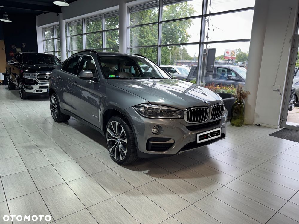 BMW X6 xDrive40d - 10