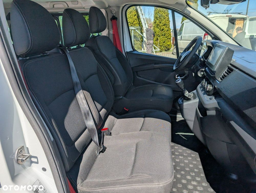 Renault Trafic - 14
