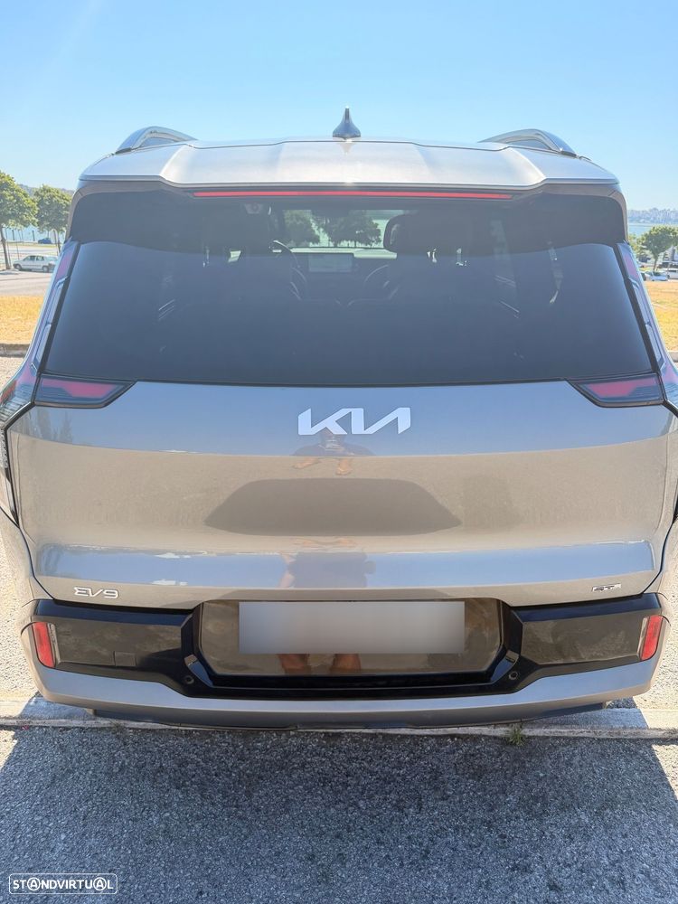 Kia EV9 98.8 kWh GT-Line AWD - 10