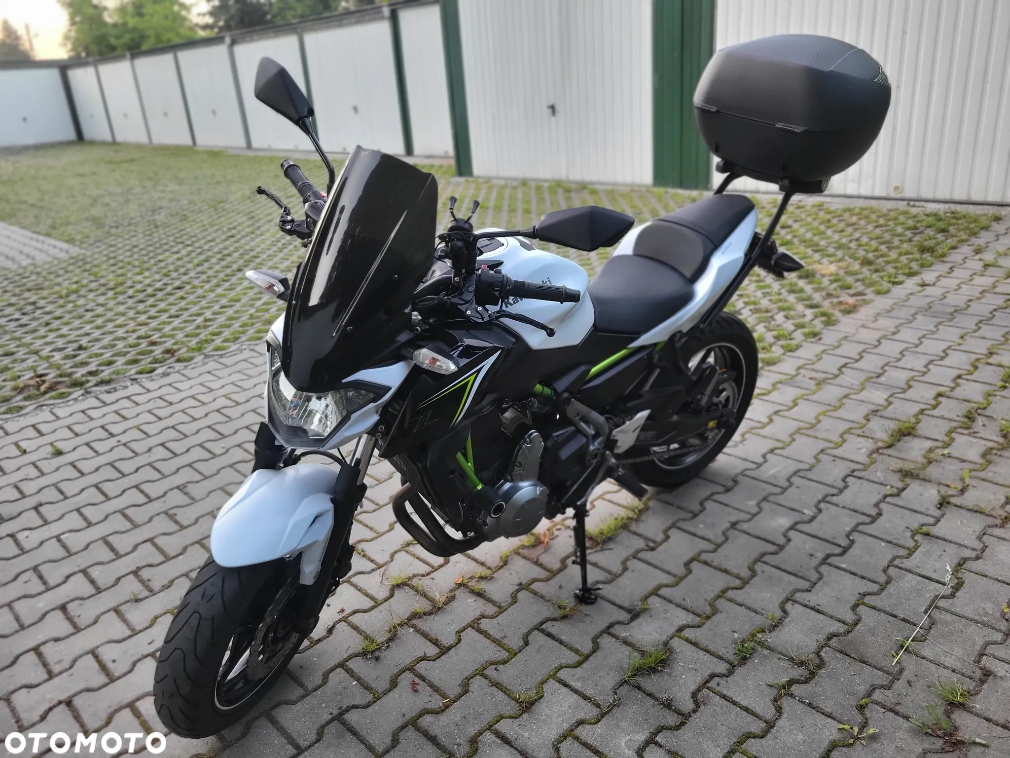 Kawasaki Z 650 - 12