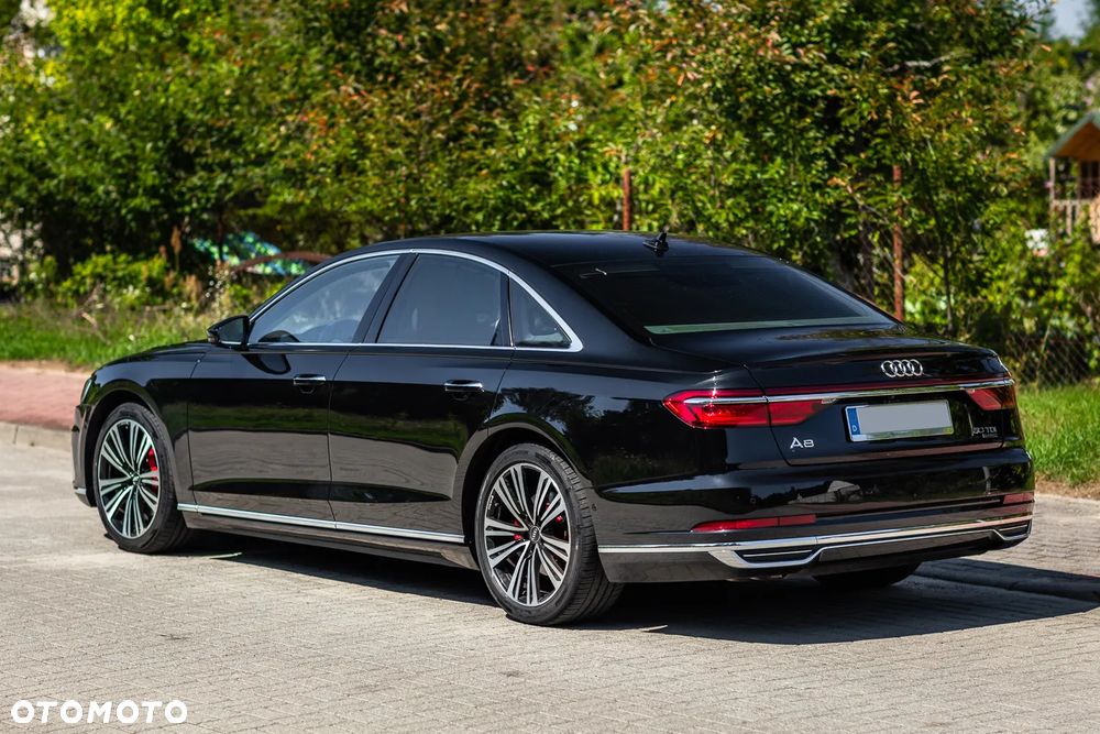 Audi A8 - 12